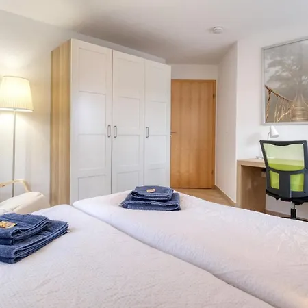 Iris Und Uwe * マルクドルフ